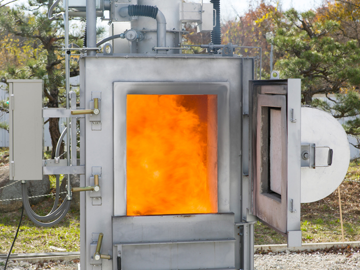 プロワンテック 無煙焼却炉 稼働中